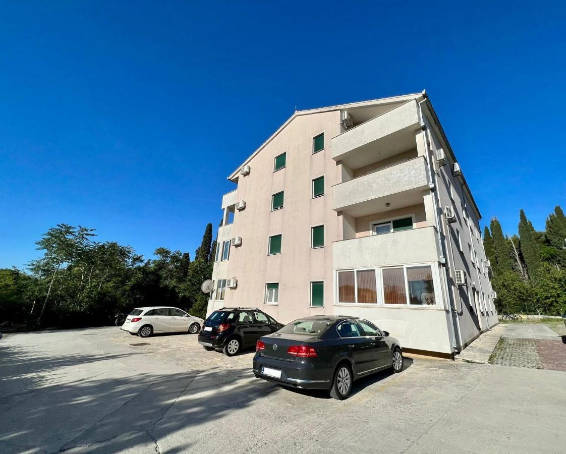 Apartment Troisa Каштела Екстер'єр фото