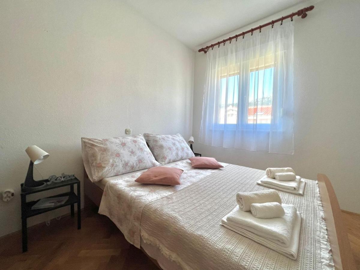 Apartment Troisa Каштела Екстер'єр фото