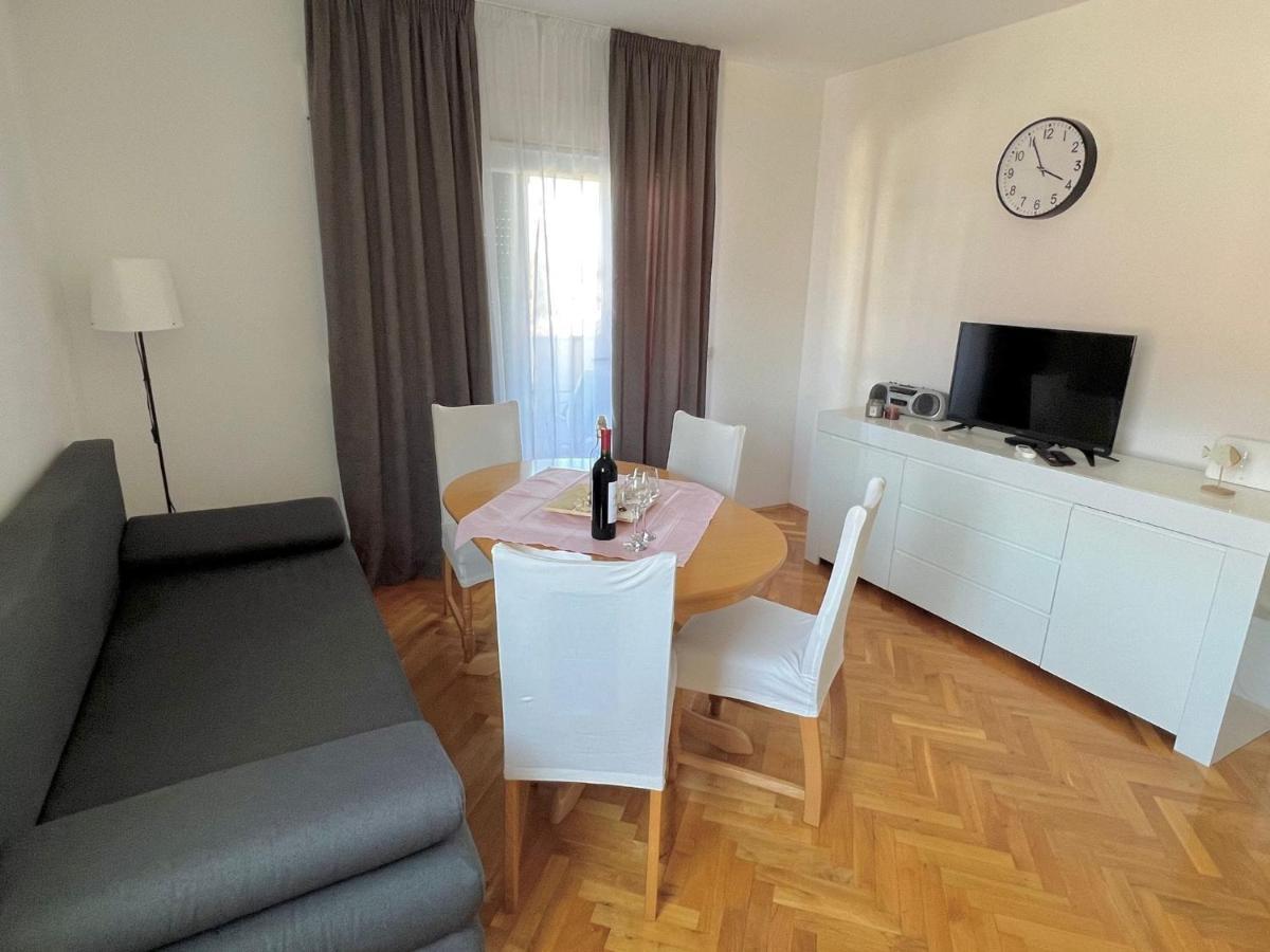 Apartment Troisa Каштела Екстер'єр фото